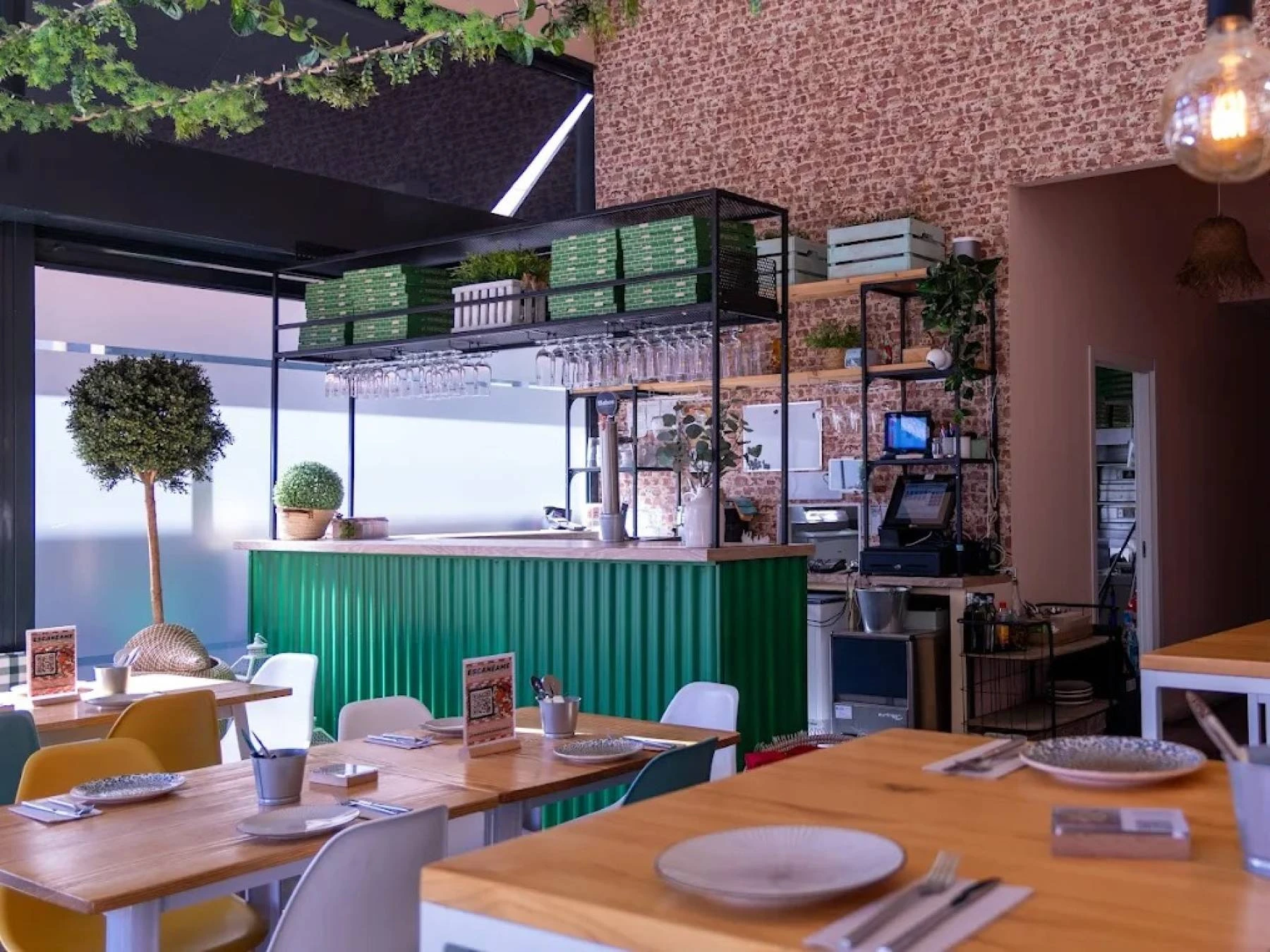 10 / 18 PIZZA - Foto 5