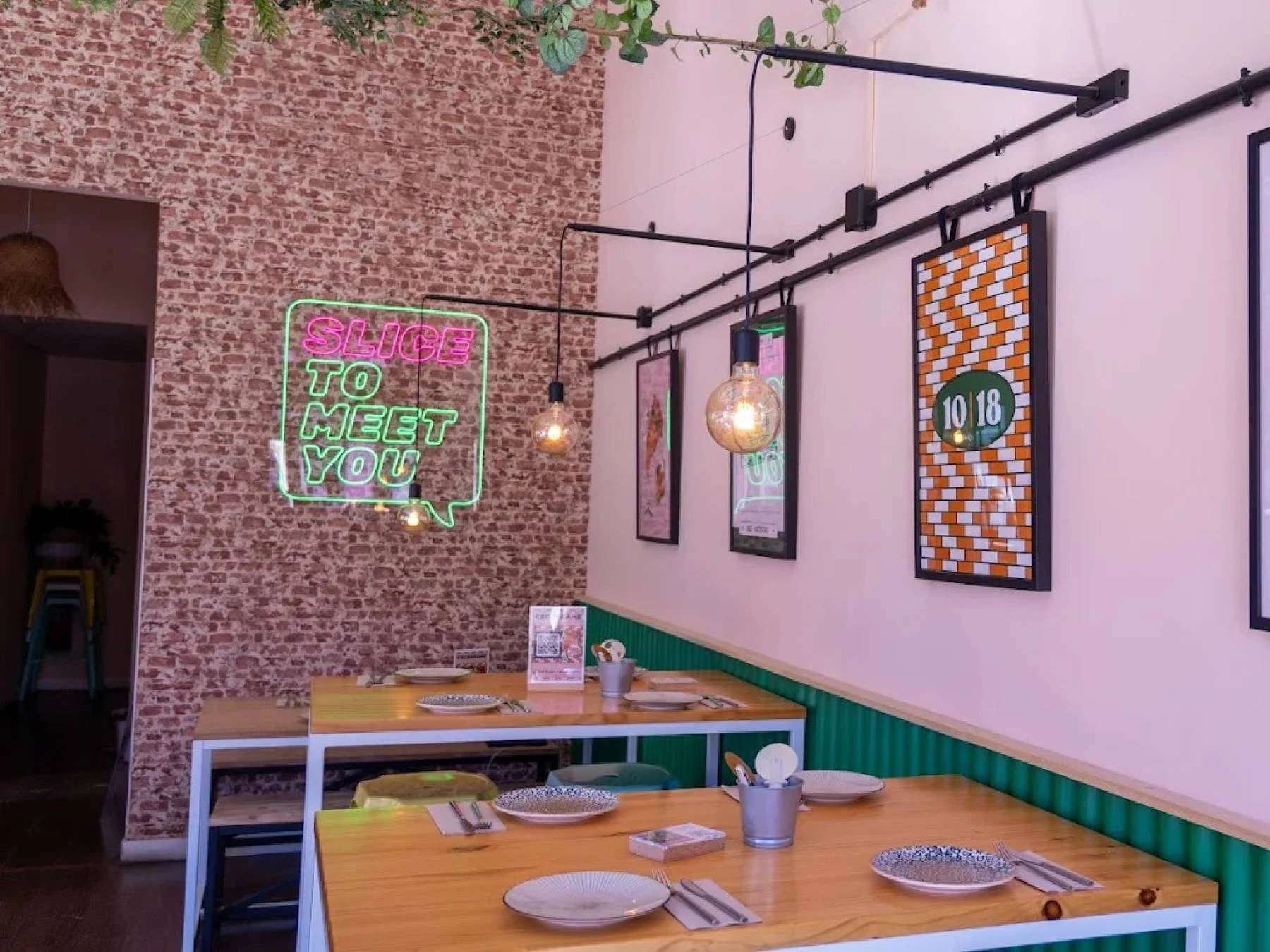 10 / 18 PIZZA - Foto 7