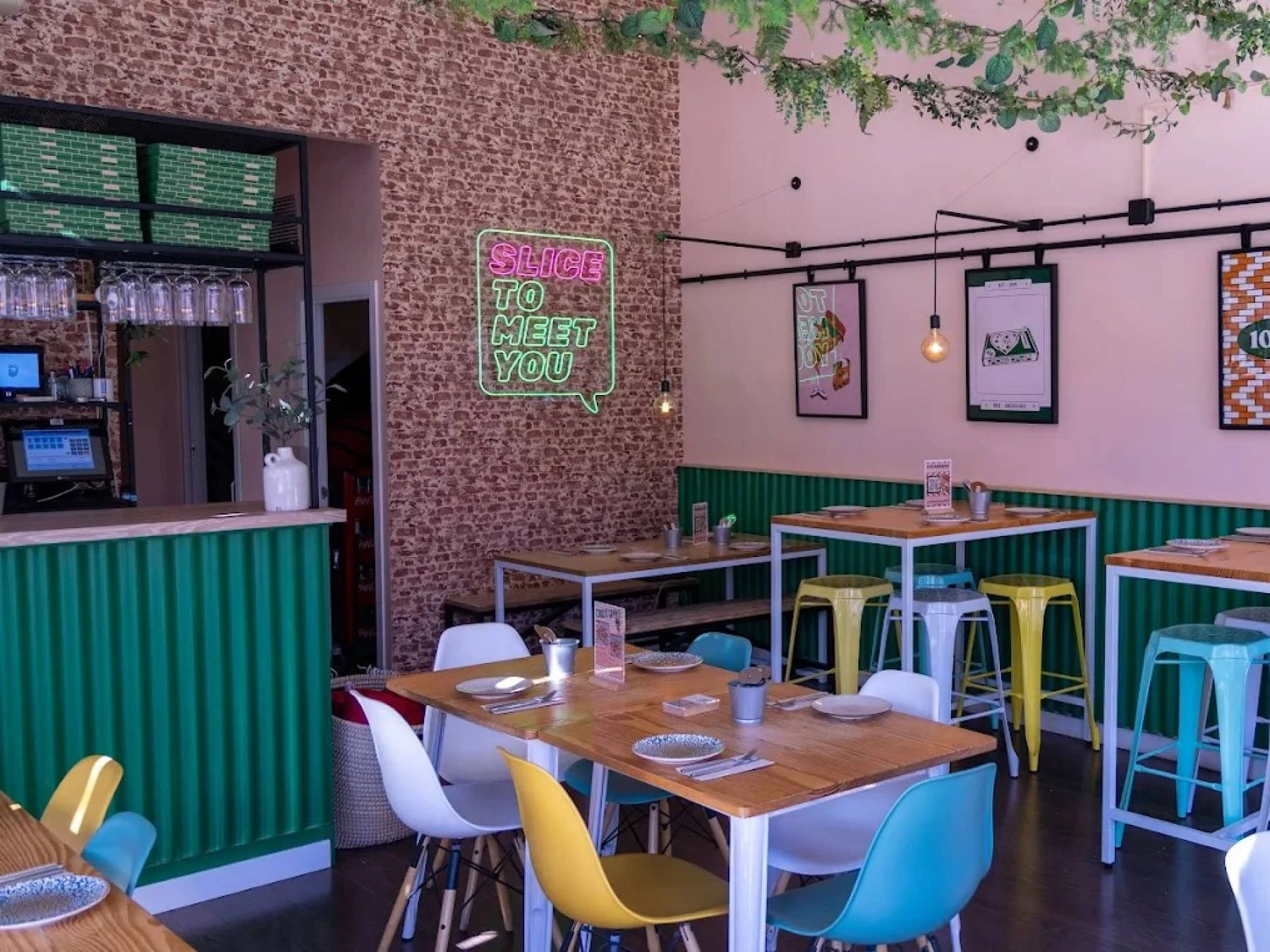 10 / 18 PIZZA - Foto 6