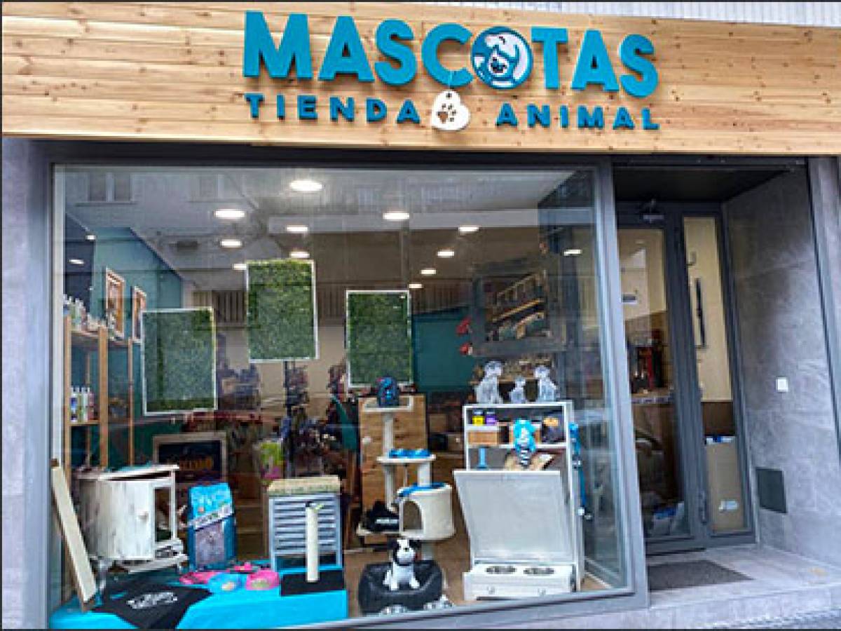 MASCOTAS TIENDA ANIMAL - Animales en Majadahonda - Tiendas - Tienda de  productos naturales para mascotas en Majadahonda. Boutique y la mejor  peluquería canina. Donde Cuidamos a tus peluditos con mucho cariño.