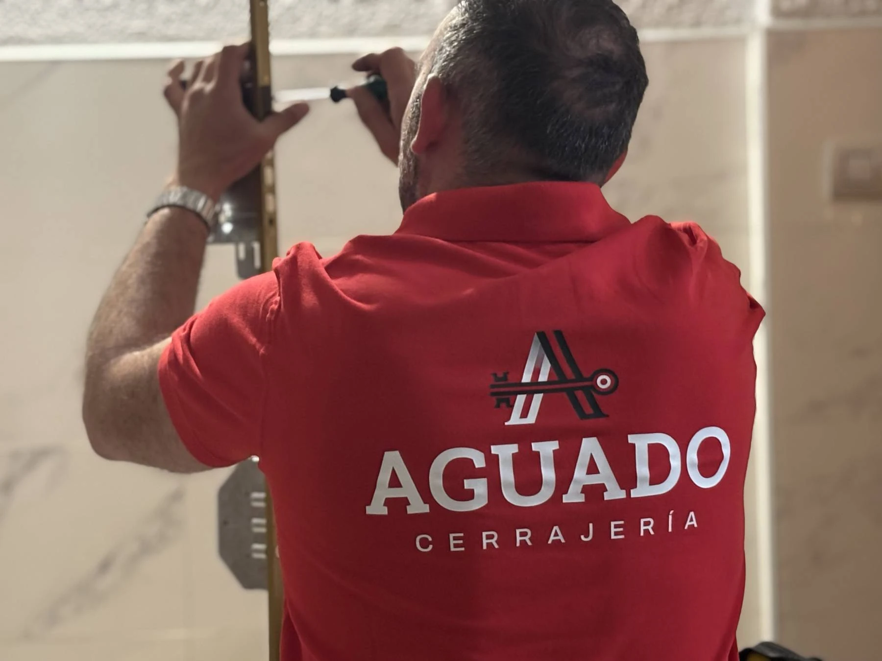 Cerrajeros a domicilio 24h, en viviendas, comercios e industria