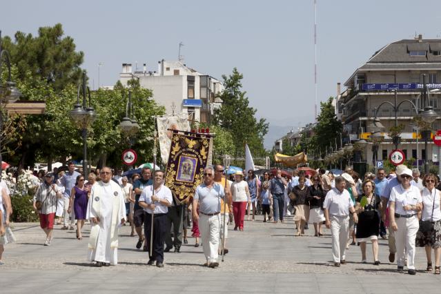 Majadahonda celebra el Corpus con una misa de campaña y una procesión