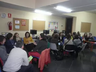 ‘Con mi hijo en las redes sociales’: taller para navegar seguros en Internet organizado por el Ayto de Majadahonda
