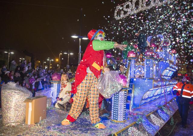 La cabalgata de los Reyes Magos de Majadahonda vuelve a batir record de participación
