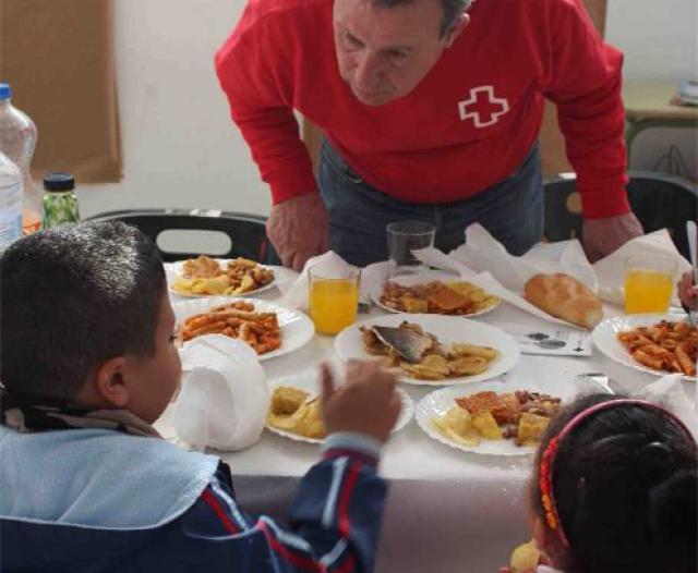 Cruz Roja inicia una recogida de alimentos infantiles para niños de Majadahonda