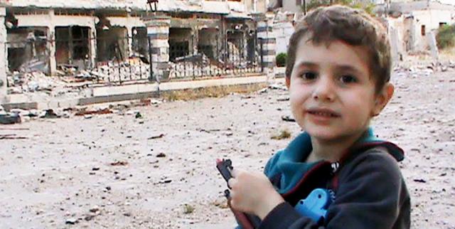 
                                                    Cines Zoco Majadahonda estrena el documental 'Silvered water: Siria self-portrait'
