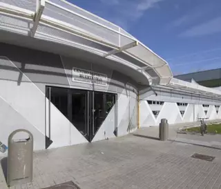 El Ayuntamiento inicia obras de adecuación y mejora en instalaciones deportivas y en la Biblioteca