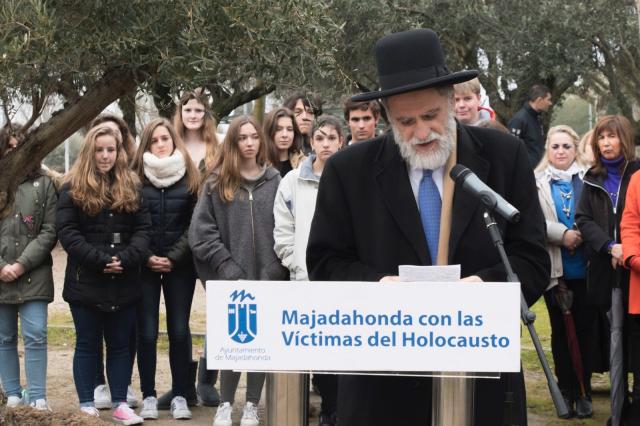 Majadahonda recuerda a la víctimas del Holocausto