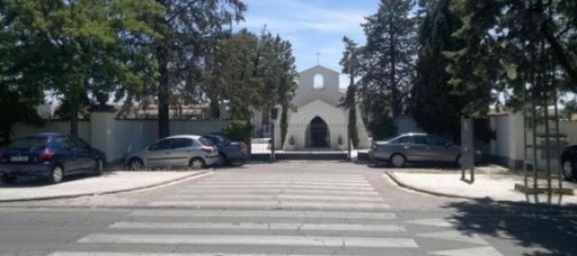 IU propone recuperar la gestión directa del cementerio municipal por parte del Ayuntamiento
