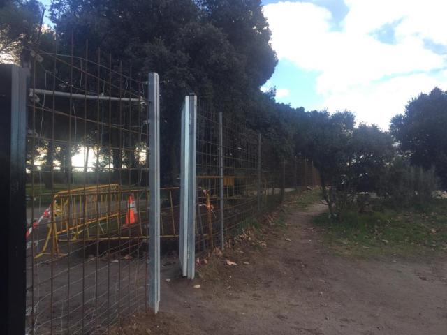 El Ayuntamiento de Majadahonda instala un mallazo de gran resistencia para frenar la entrada de jabalíes