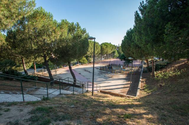 
                                                    El Ayuntamiento de Majadahonda mejora el parque Delta
