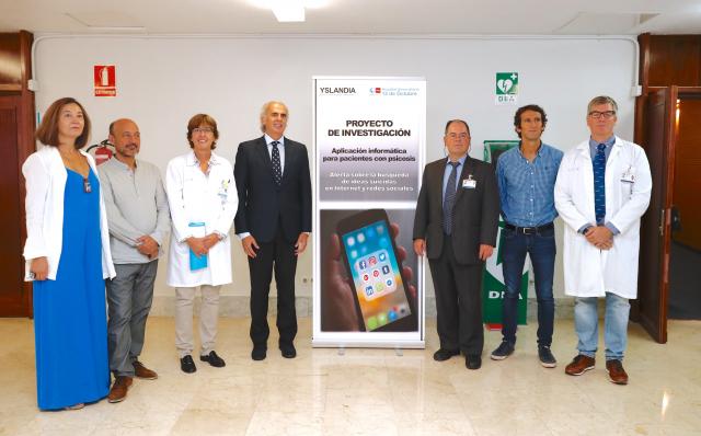 
                                                    La Comunidad de Madrid presenta una aplicación que alerta si un paciente con psicosis busca ideas delirantes o suicidas en internet