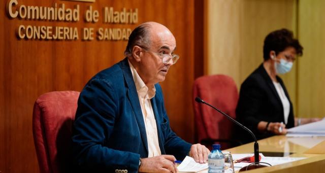 
                                                    La Comunidad de Madrid prorroga la prohibición de reuniones de no convivientes en los domicilios