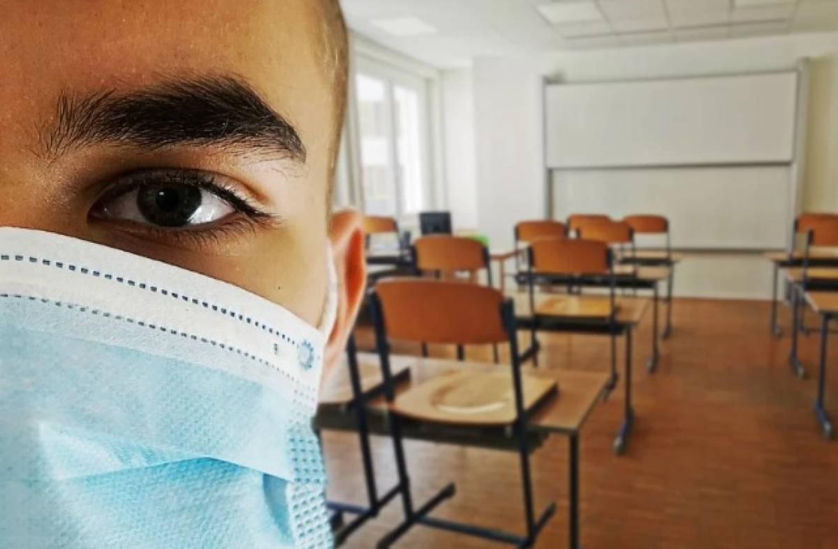 
                                                    Sin cuarentenas por COVID para alumnos con vacunación completa o que hayan pasado la enfermedad en los últimos 6 meses
