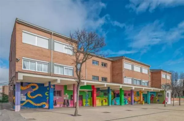 Adjudicadas las obras para la reforma del polideportivo del Colegio Antonio Machado