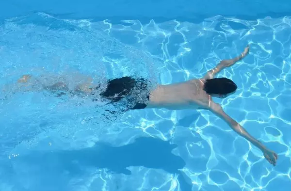 La piscina municipal de Valle de la Oliva dará servicio a los usuarios afectados por el cierre temporal de Huerta Vieja