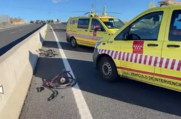 Muere un ciclista arrollado por un turismo en la M-509 a la altura de Majadahonda