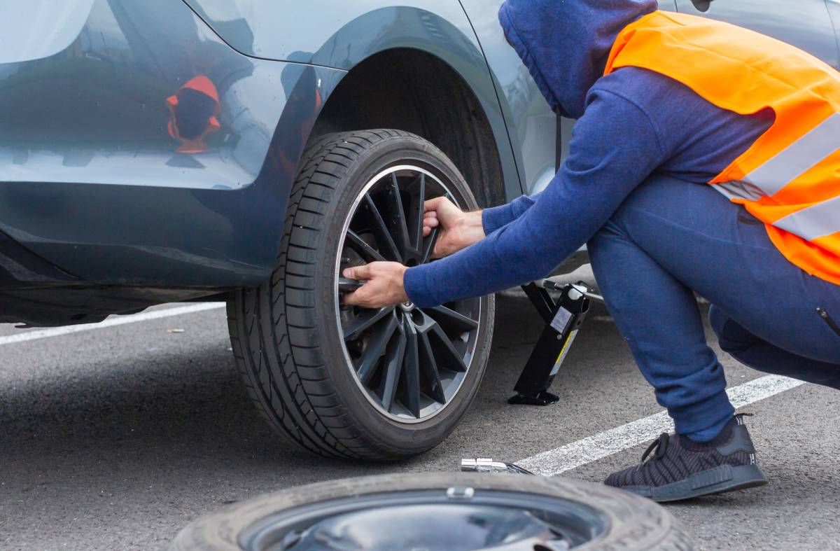 
                                                    Robos en Majadahonda: Detenidos por hurtar grandes cantidades de dinero mediante la técnica del "pinchazo"