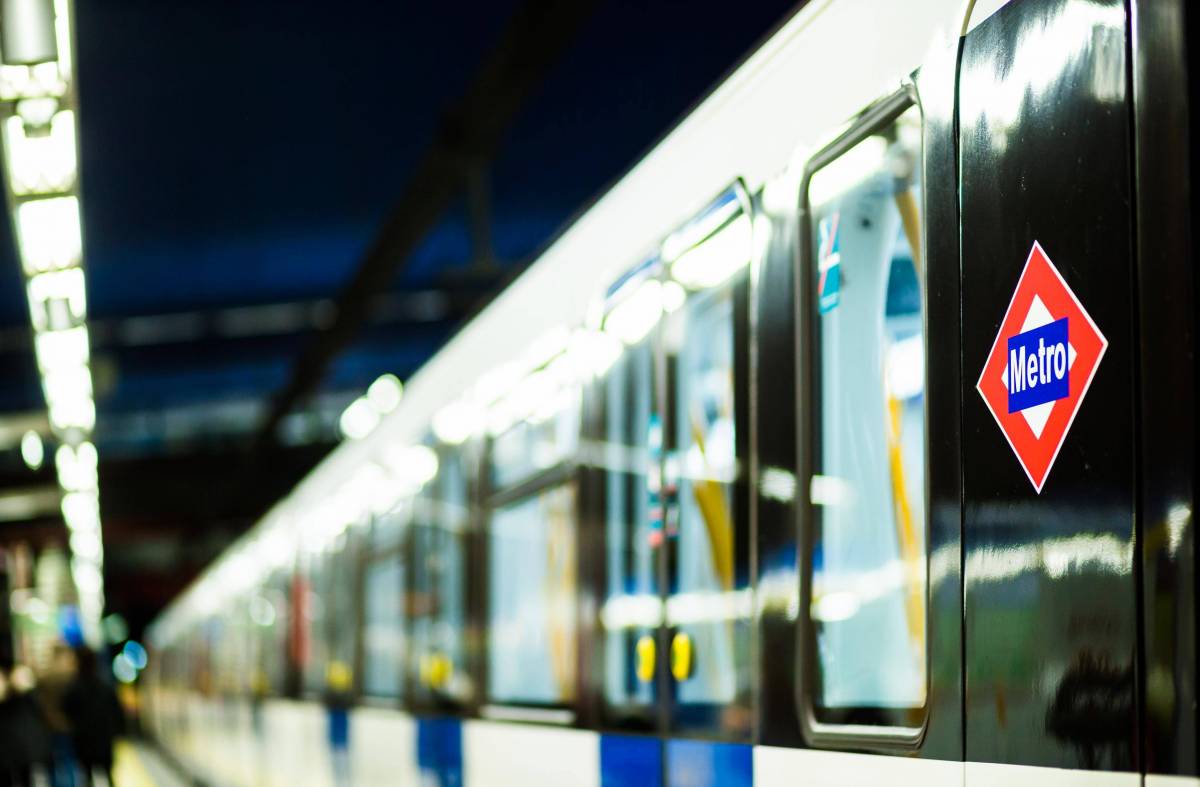 
                                                    Metro de Madrid cierra este sábado la Línea 5 entre Aluche y Oporto