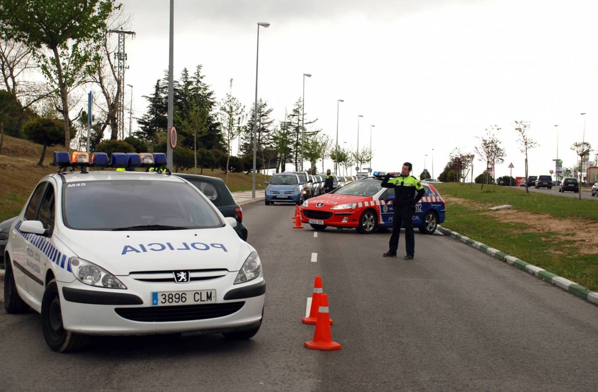 
                                                    Chalecos antibalas caducados en la Policía Local de Majadahonda