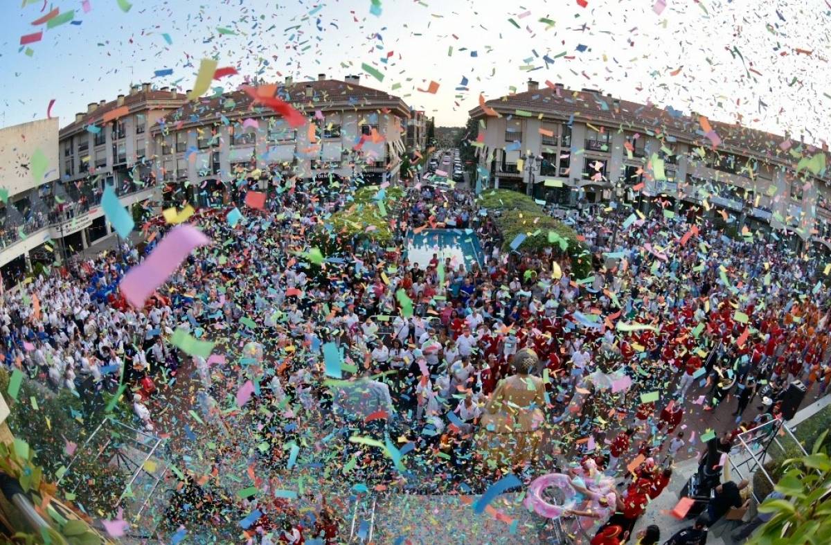 
                                                    Arrancan las fiestas patronales de Pozuelo con el pregón del futbolista David Villa