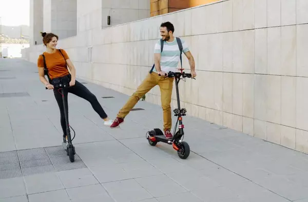 Majadahonda cambia coches por patinetes: Los vecinos no podrán tener más de un vehículo por familia