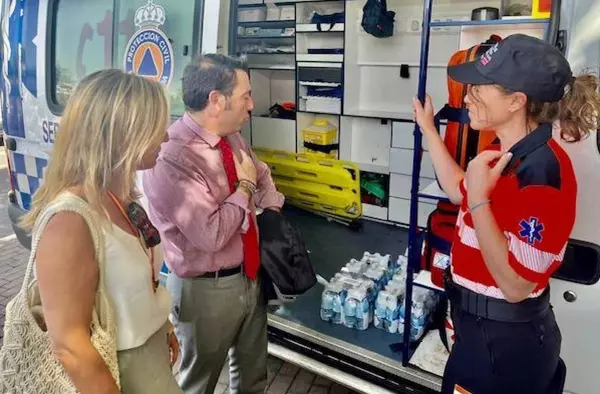 Botellas de agua gratis en el Mercadillo de Majadahonda durante el verano para paliar el calor 