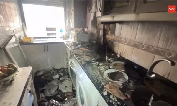 Una comida al fuego desencadena un incendio en una vivienda de Majadahonda