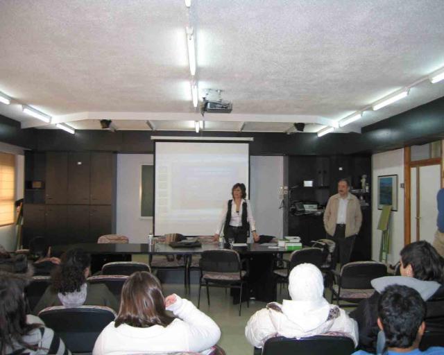 El CAID de Majadahonda imparte un ciclo de conferencias en los centros de secundaria  para prevenir el consumo de drogas entre los jóvenes
