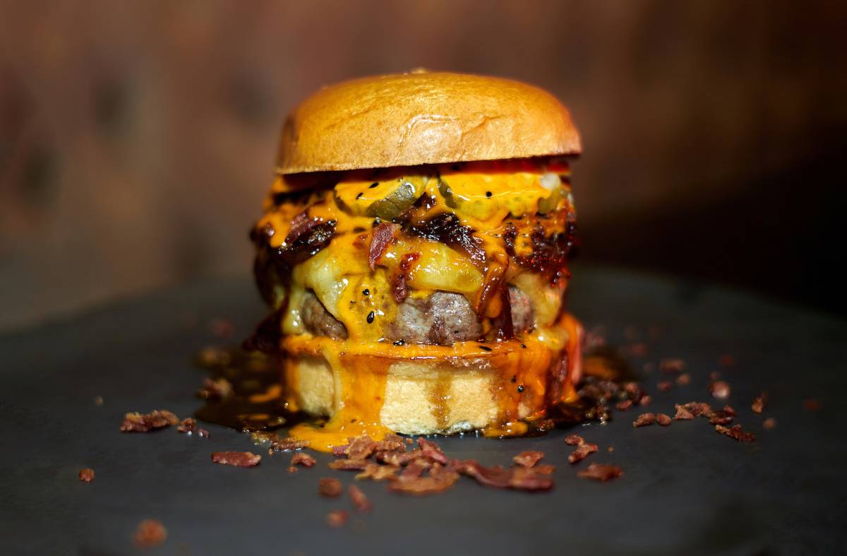 
                                                    La mejor hamburguesa de España se elige en Las Rozas: llega 'The Champions Burger 2024'