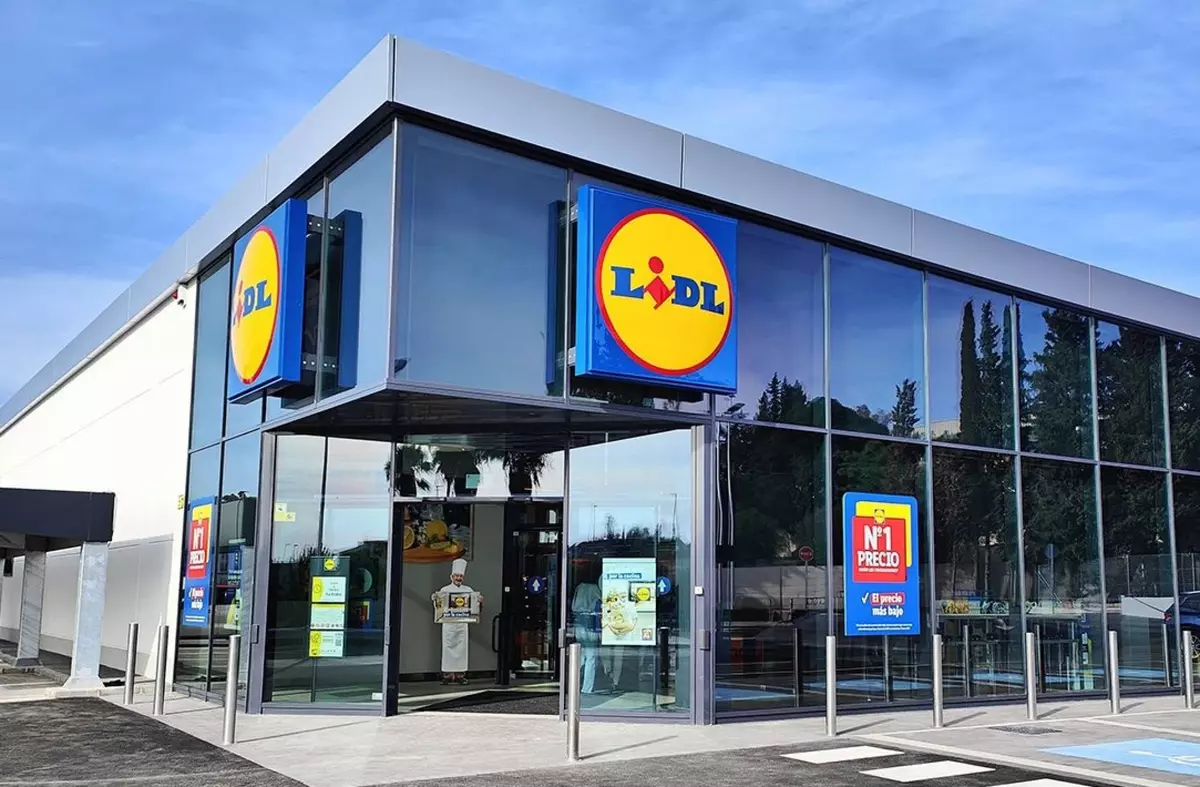 Lidl inaugura su segundo supermercado en Majadahonda 