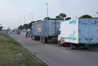 La Unidad de Tráfico de la Policía Local inicia una campaña de control de transporte de mercancías
