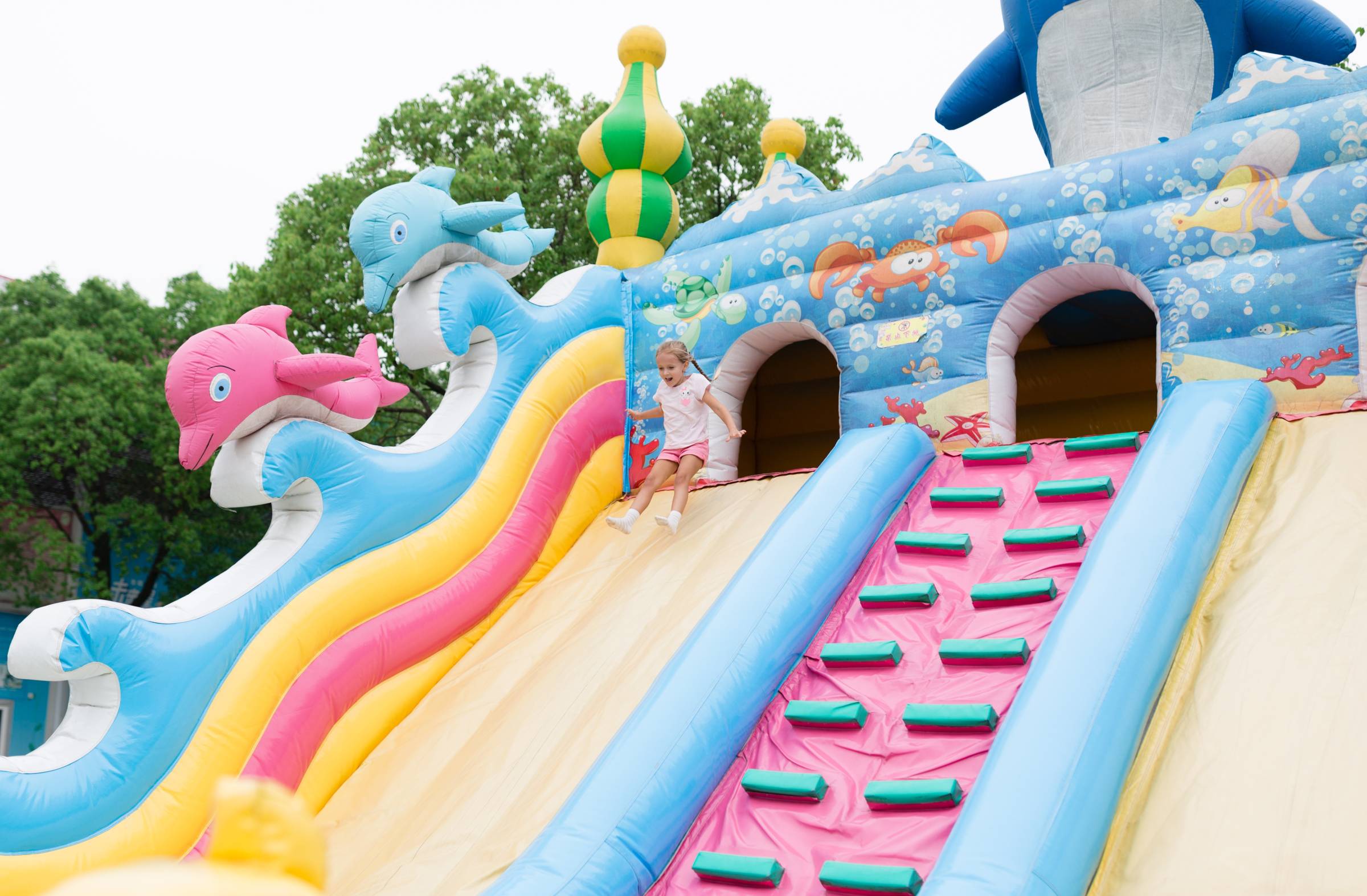 Hinchables y actividades infantiles