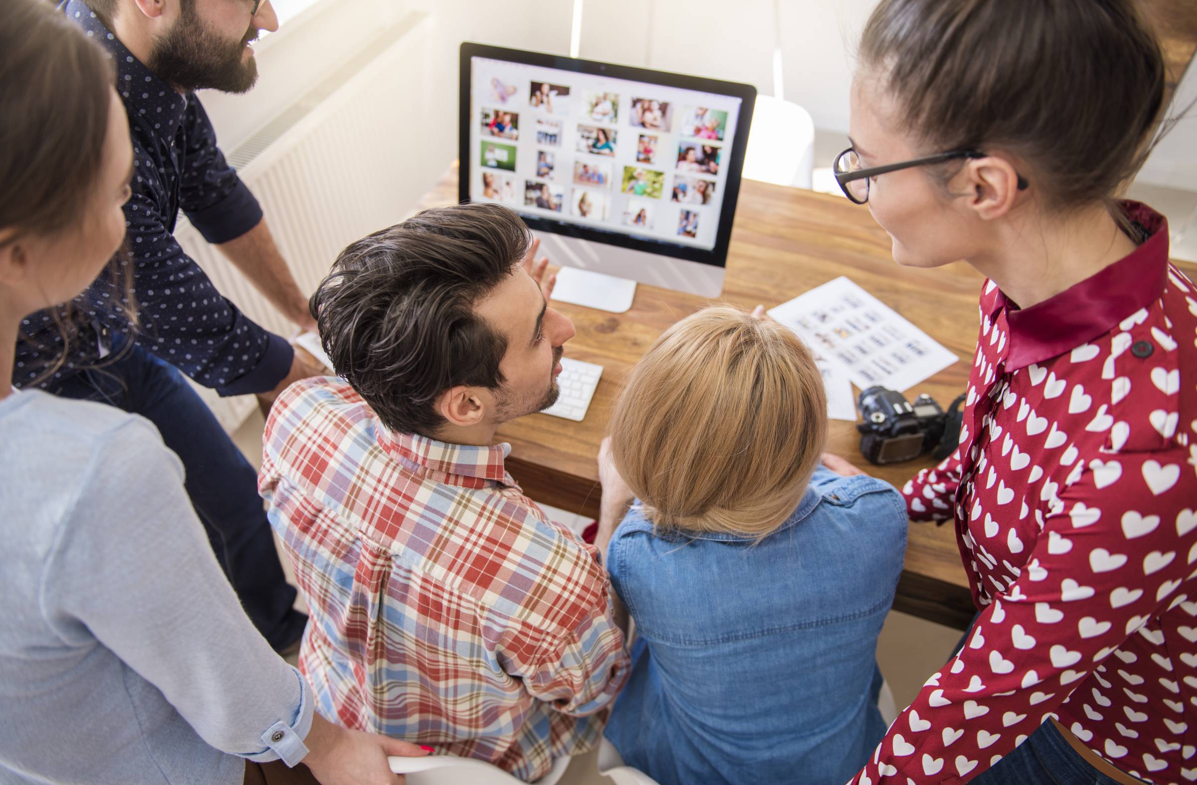 Tras bambalinas de tus juegos online favoritos: El papel del software de iGaming