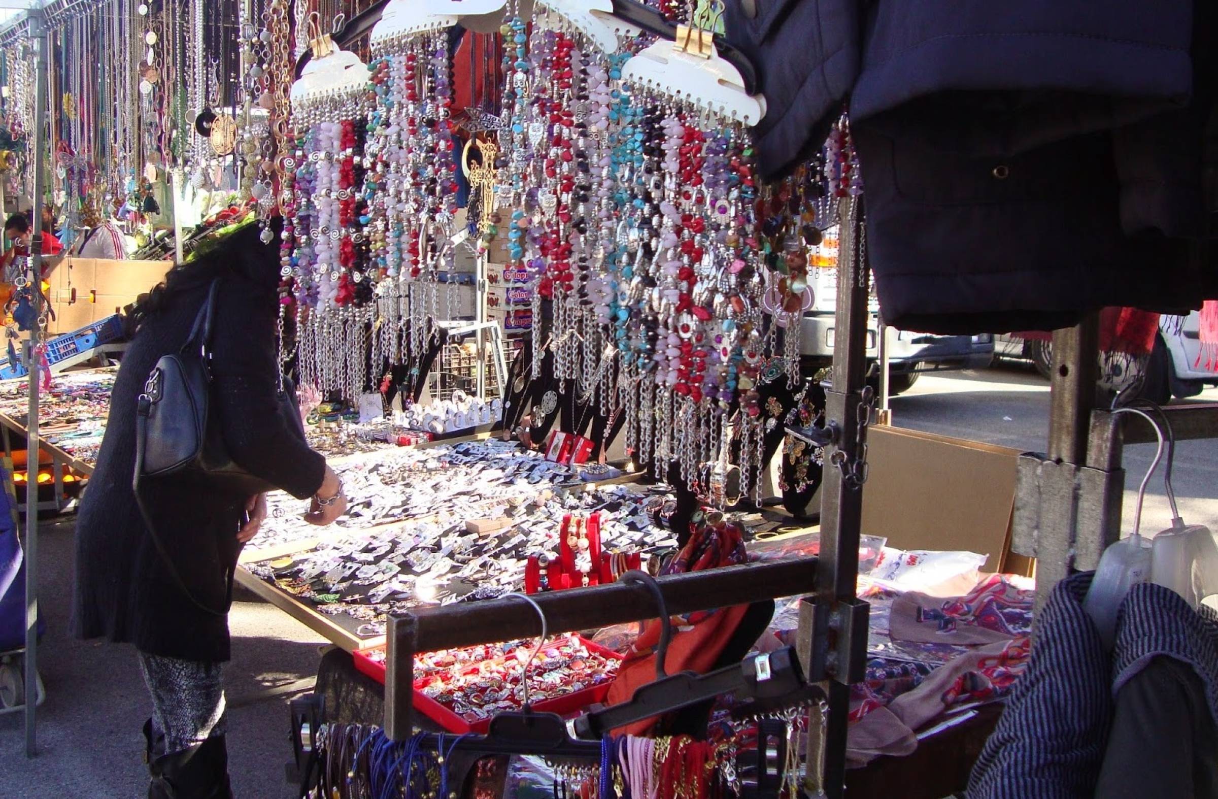 Los vendedores del Mercadillo de Majadahonda, indignados por la suspensión de su actividad el 25 de noviembre