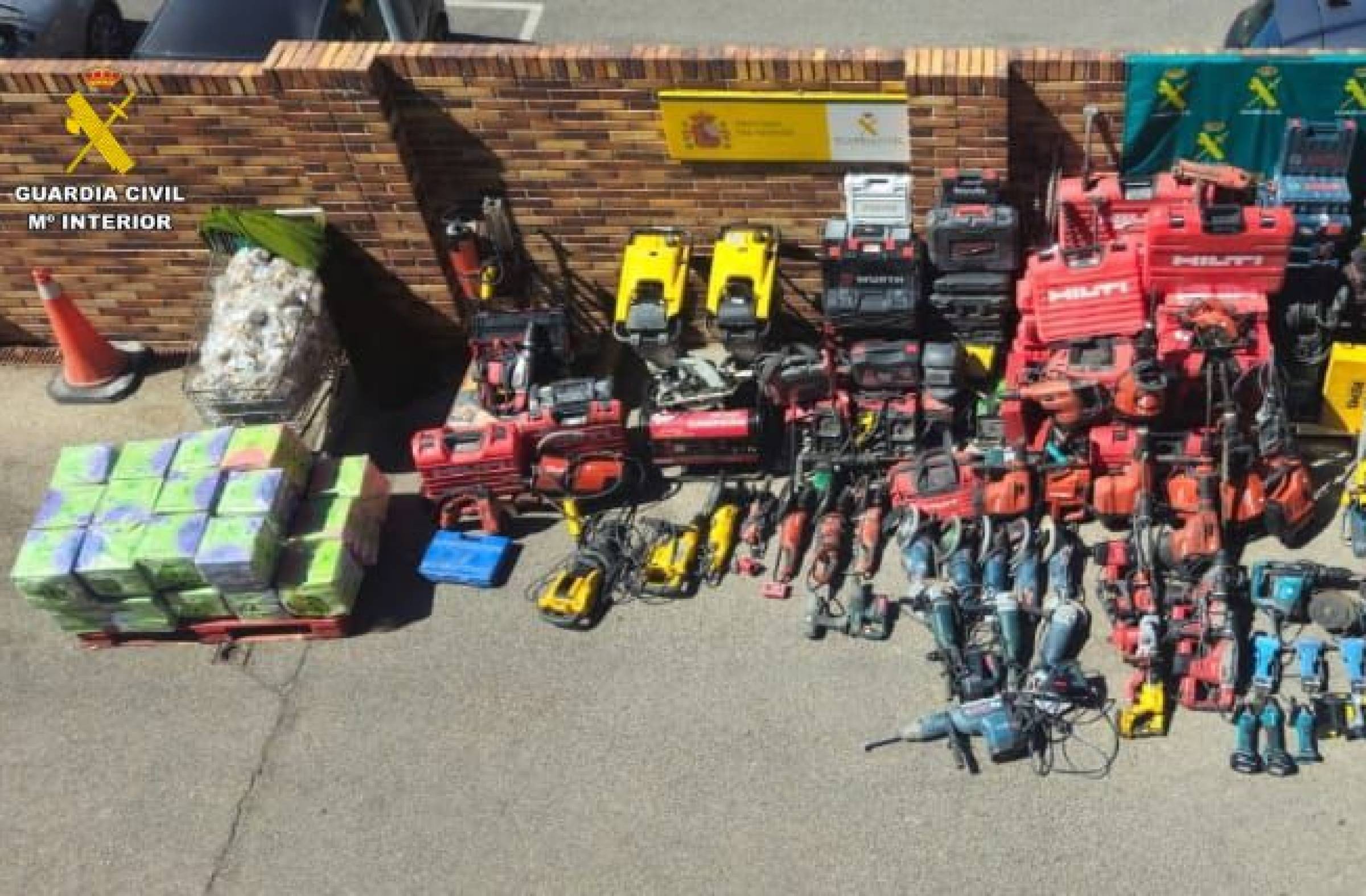 Cae una banda que cometía robos con fuerza en obras de construcción de Boadilla y Majadahonda 