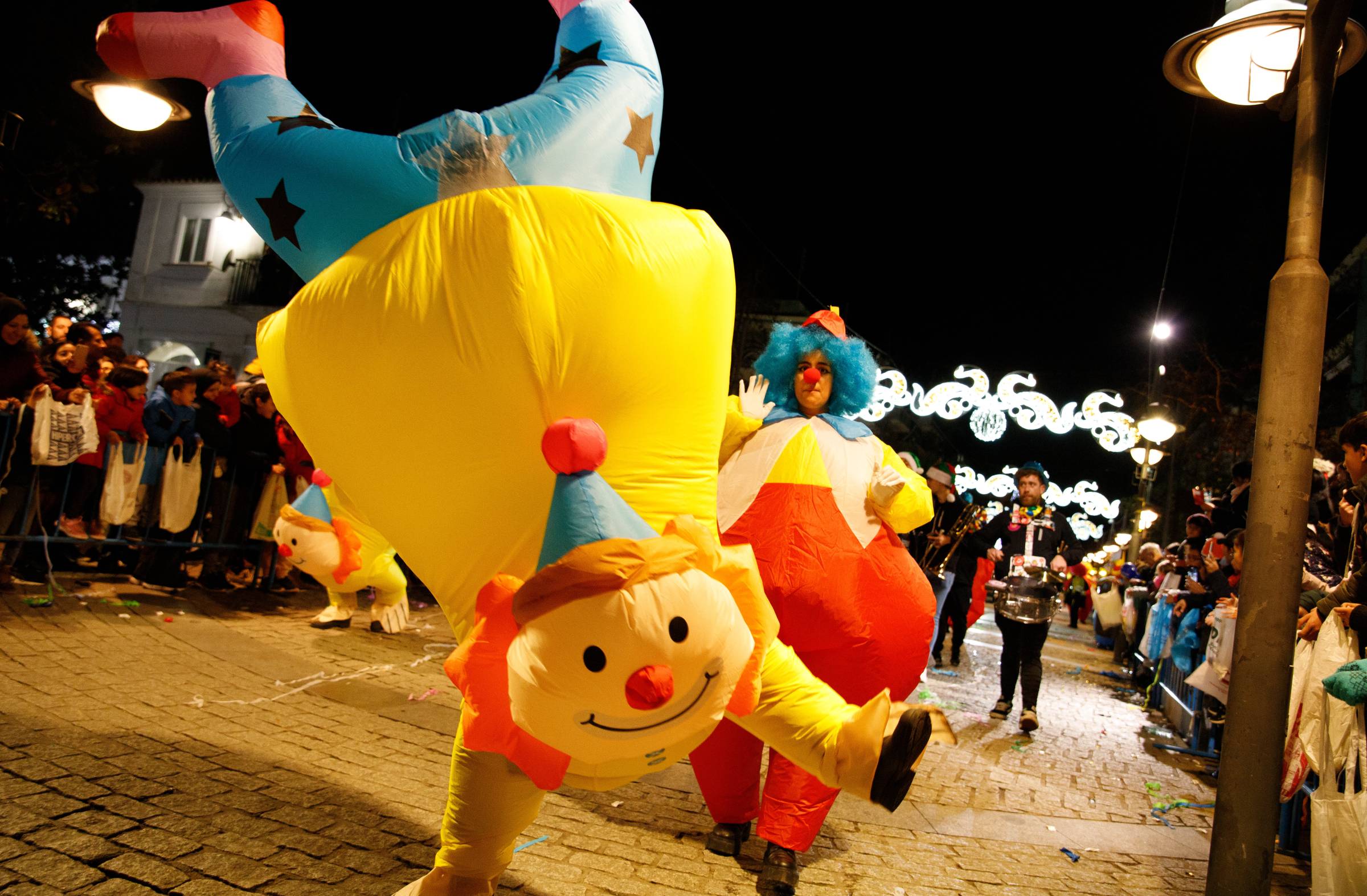 Personajes, malabaristas, equilibristas...