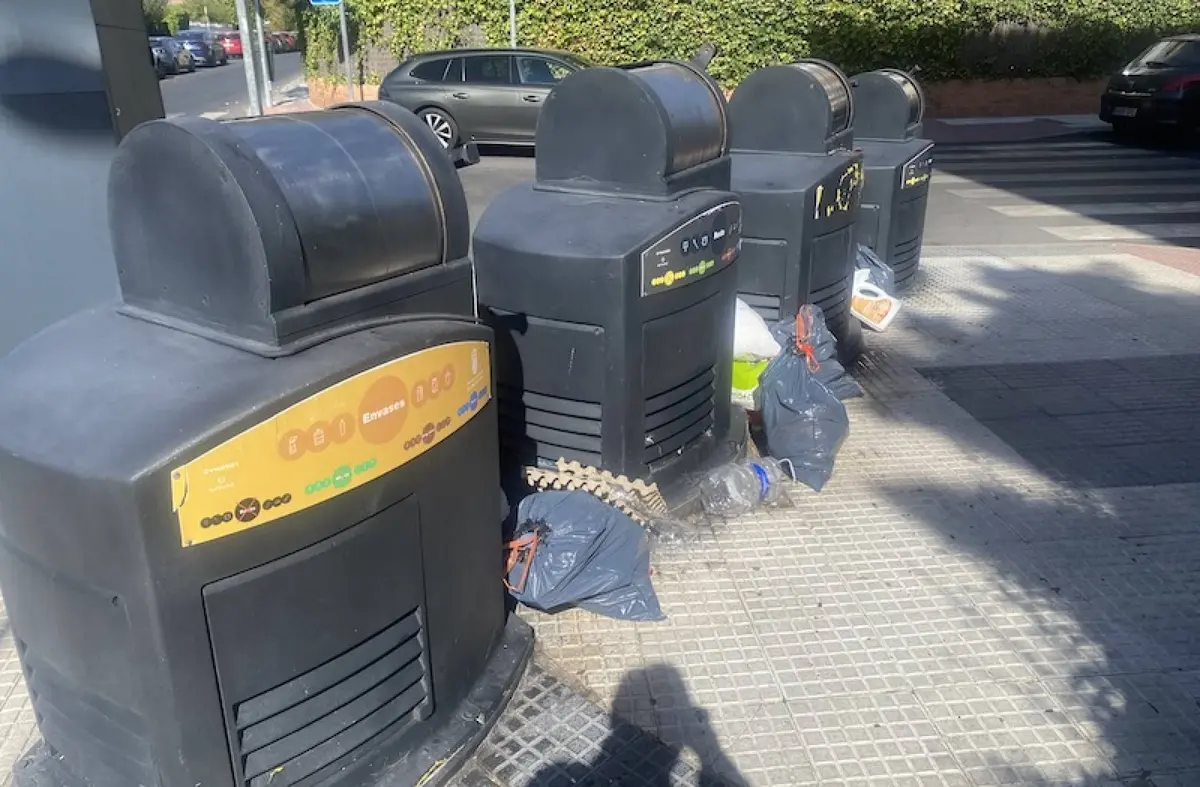 Obras, basuras y limpieza: las quejas de los vecinos de Majadahonda, trasladadas por VpM al equipo de gobierno