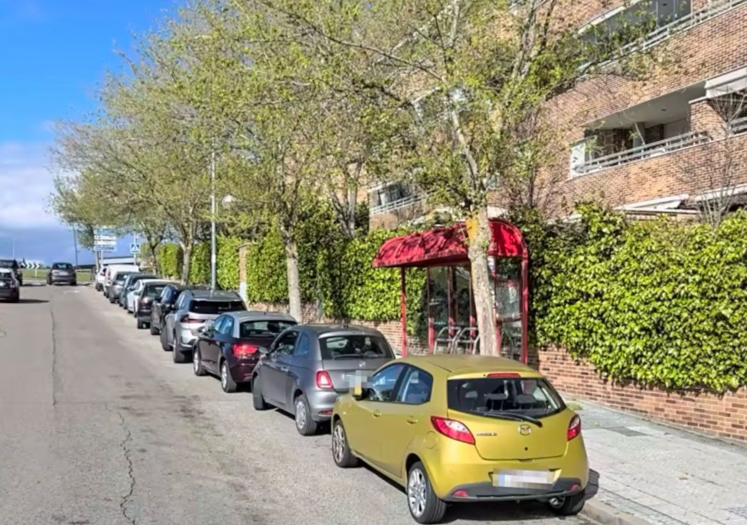 
                                                    Rechazada la moción de Vecinos por Majadahonda para mejorar la accesibilidad en paradas de autobús 
