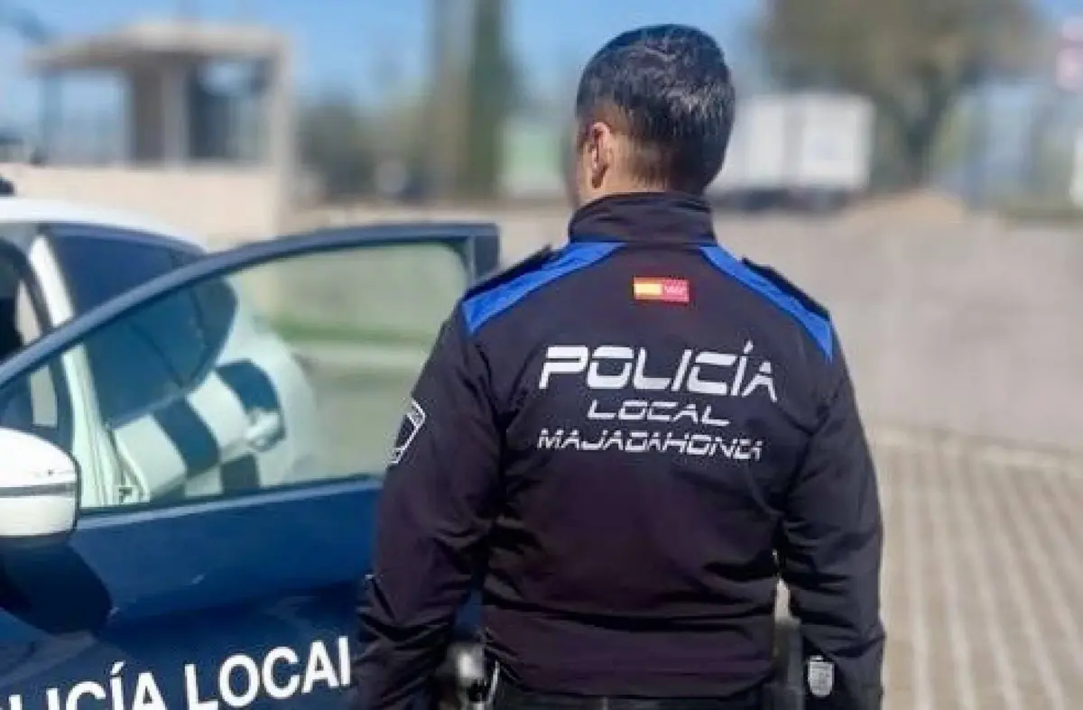 Detenido el hombre que atracó una tienda en Majadahonda a punta de cuchillo