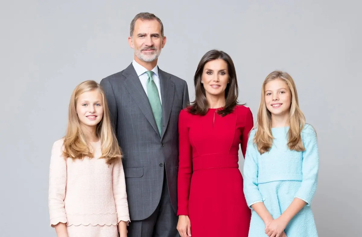 Majadahonda rinde homenaje a SS.MM los Reyes Felipe VI y Letizia con una exposición sobre sus 10 años de reinado 