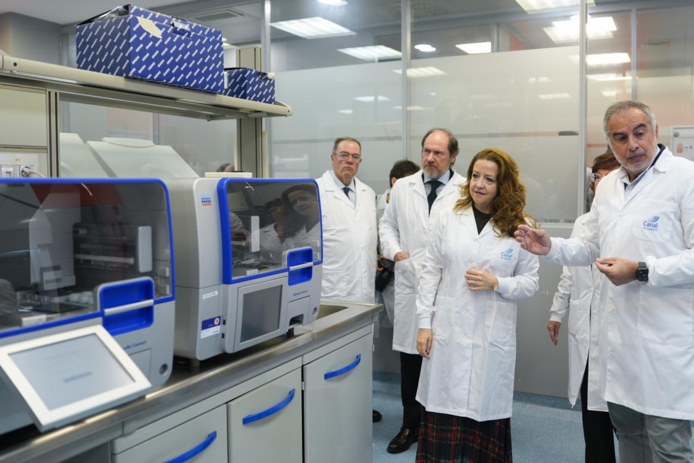 
                                                    El laboratorio del Canal de Isabel II en Majadahonda analizará las aguas residuales de la región en busca de drogas