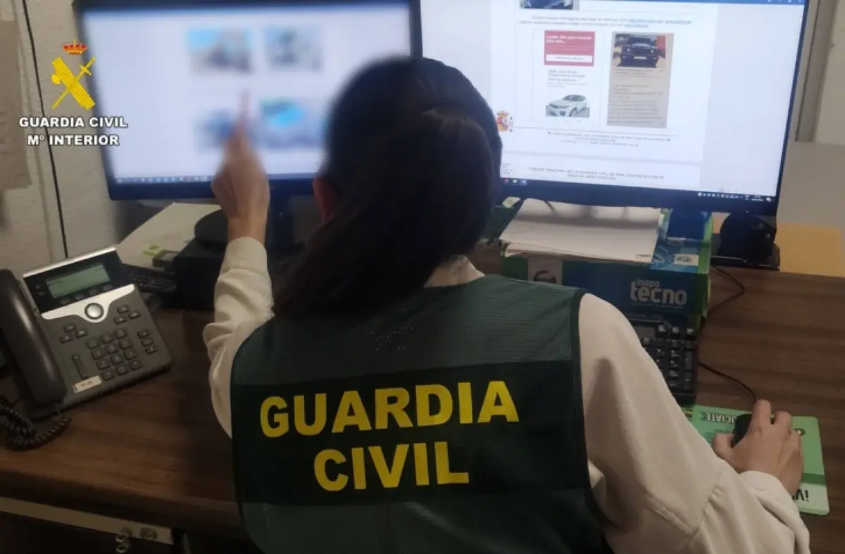 La Guardia Civil detiene a 29 personas en Majadahonda, Madrid, Getafe y Valdemoro por ciberestafas