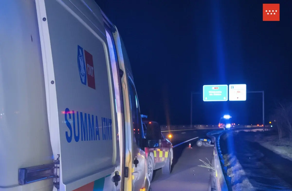 Herido grave un motorista tras colisionar con un turismo en la M-509 a la altura de Majadahonda