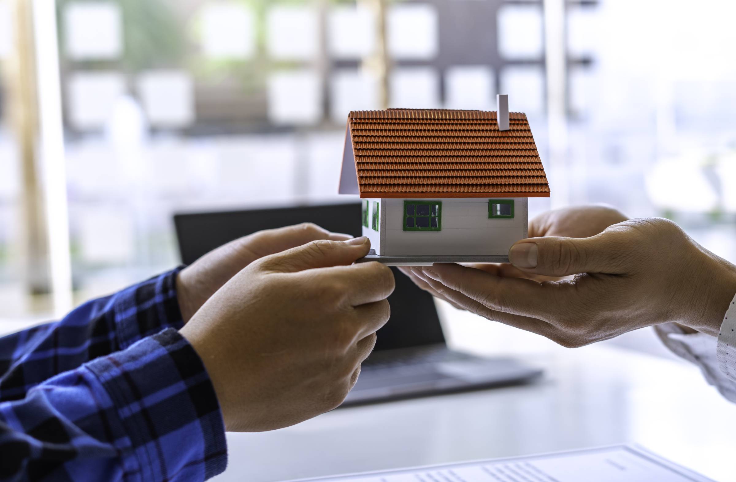 El Ayuntamiento de Majadahonda programa en abril tres talleres sobre sucesiones y testamentos para mayores de 60 años 