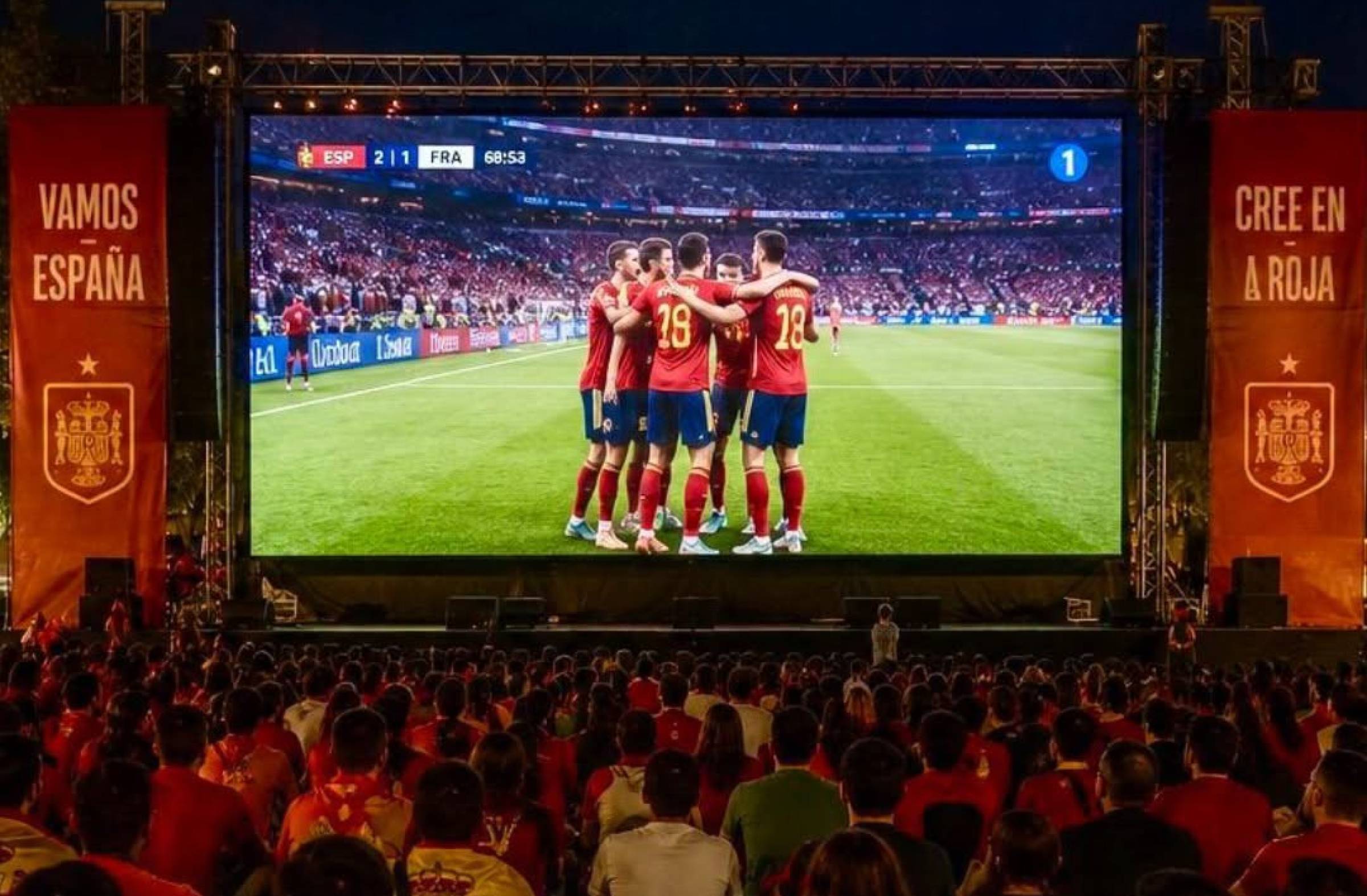 
                                                    Majadahonda instalará una pantalla gigante para seguir la semifinal España-Francia del Mundial de Fútbol