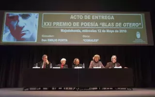 Emilio Porta, galardonado con el XXI Premio de Poesía Blas de Otero

