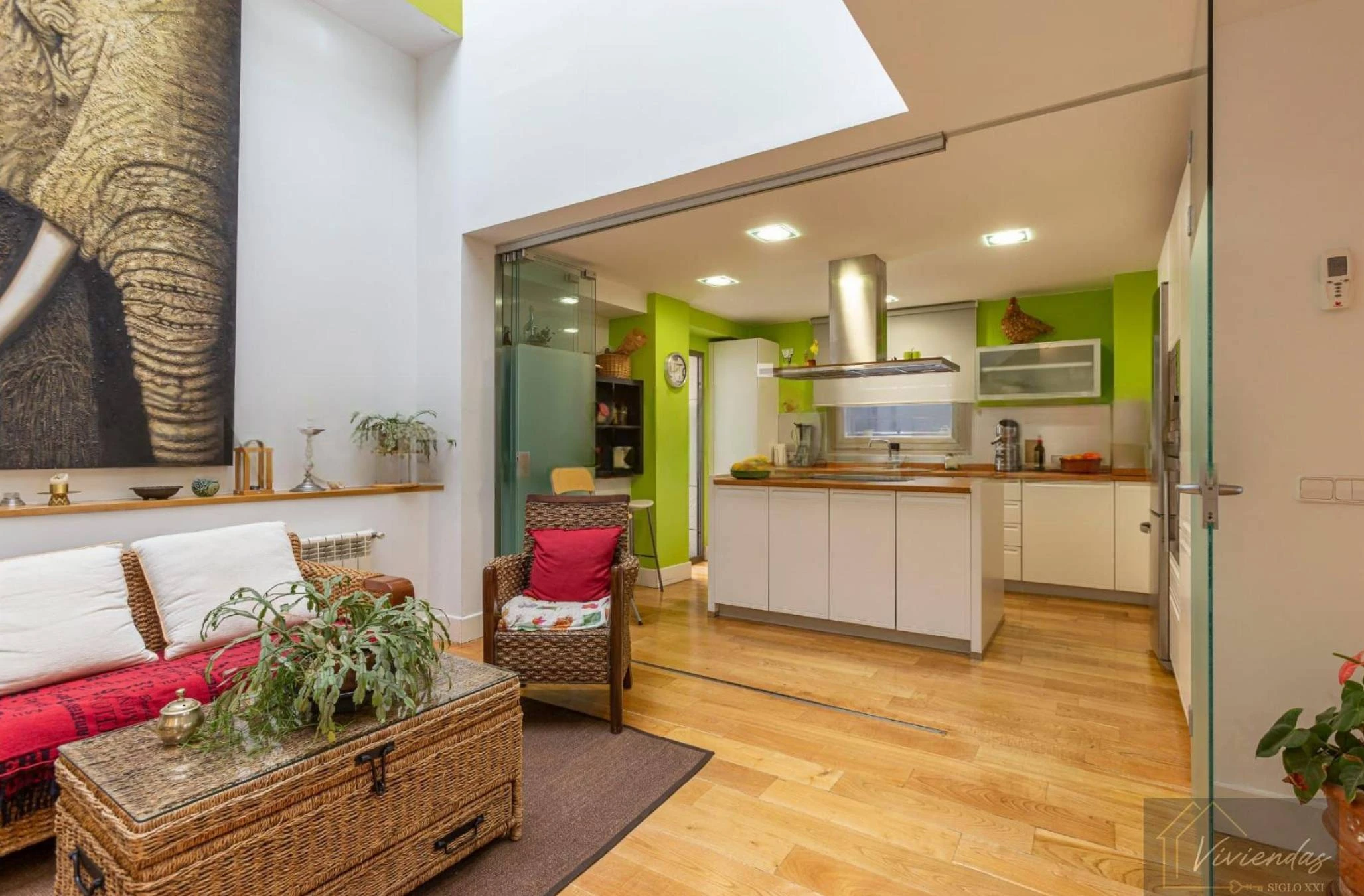 Busco chica INTERNA con experi