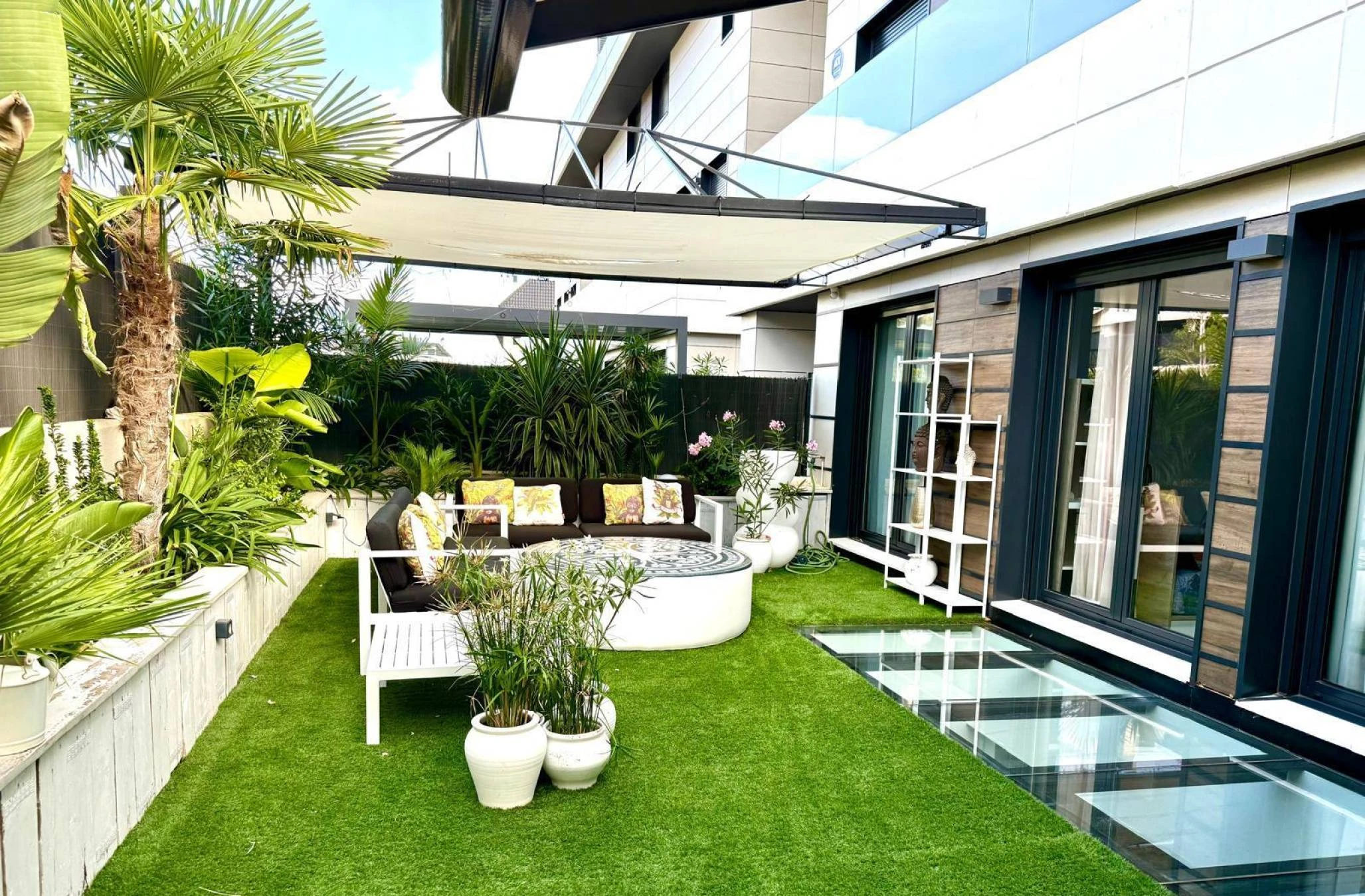 Busco chica INTERNA con experi