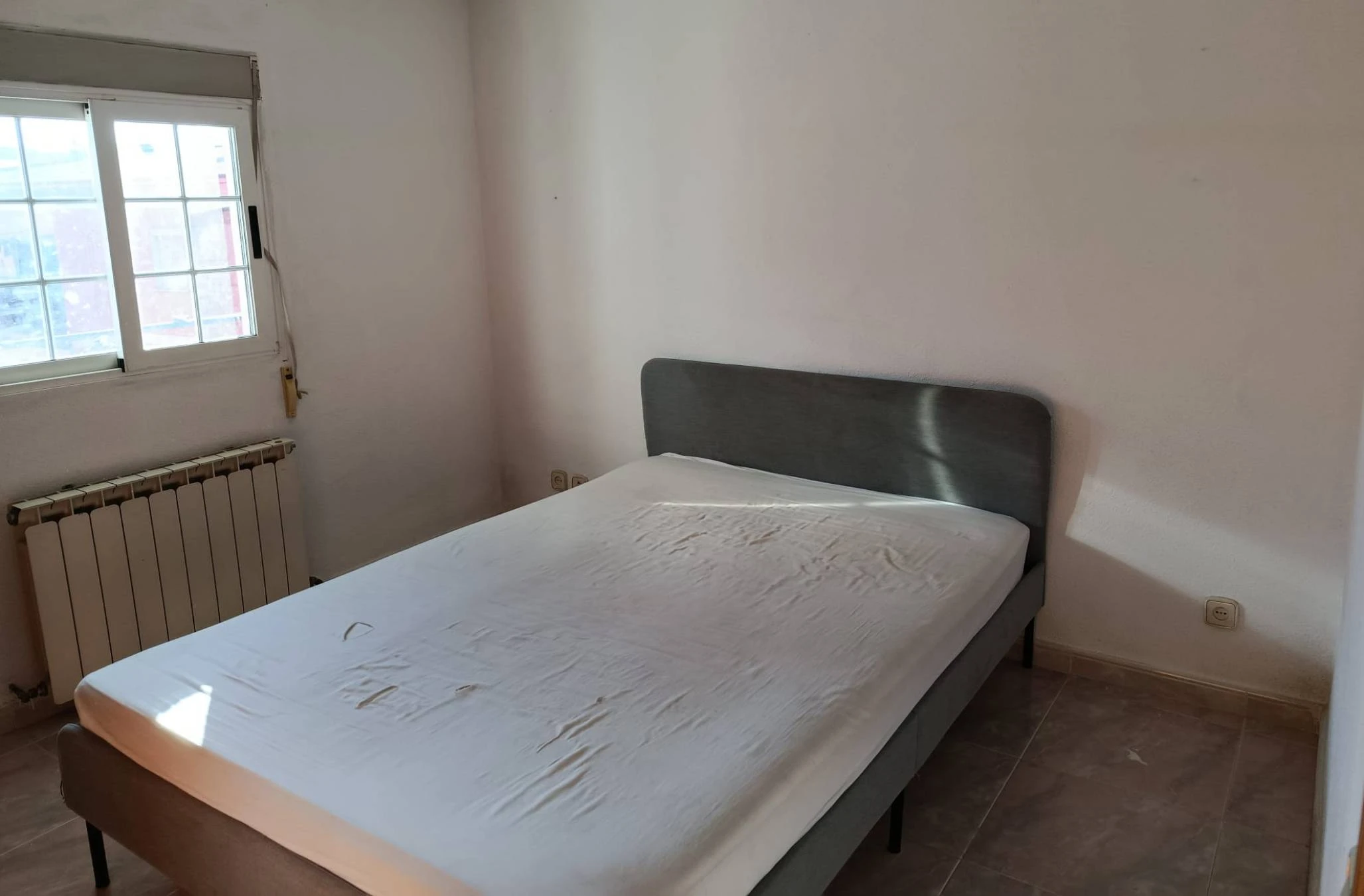 Busco chica INTERNA con experi